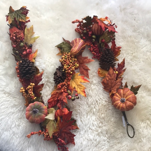 Valerie Parr Hill Other - Valerie Pumpkin Garland